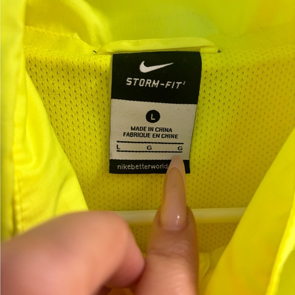 Nike Storm-FIT Neon Yellow Jacket - Picture 3 of 3
